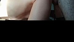 follando esa madura curvy y acabé gozando en sus cachetes calientes