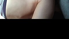 follando esa madura curvy y acabé gozando en sus cachetes calientes