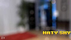 Wetandpissy Babe Dives Into Gushing Golden Pee!