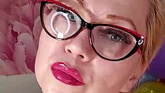 Mature chubby housewife bitch squirts juicy pussy lips on dildo amid colorful balloons dirty talk moaning