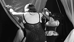 vb owns that wimp with big tits ebony femdom dildo play 💪🏾