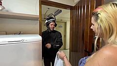 Tiffany Montavani Devours Delivery Boy Sausage And Cream!