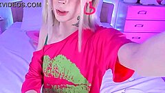 Craving Sweet Eaton Ladyboy's Teasing Foot Fetish Display?