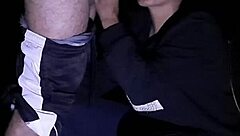 Utcai anál ribancok creampie lovaglása