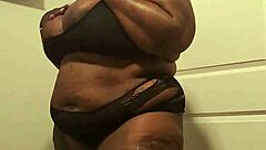 wanna watch judybooty7's fat big ass and tits twerk like crazy?