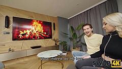 Watch Vera Jarw and Veronica Leal swap huge cock in kinky couch game.