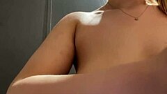 you seeing this public squirting with nipple clamps??