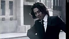 Finger Eleven's Paralyzer sets a rhythmic solo vibe