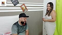 mi hijastra lame mi verga con salsas locas antes de montarme hasta el squirt y creampie total