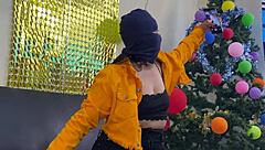 Friends dive into first lesbian sex squirting on new year 🎉👩‍❤️‍💋‍👩💦