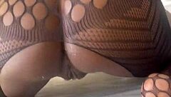 Petite bubble butt rides dildo with overwhelming squirting passion