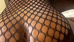 Petite bubble butt rides dildo with overwhelming squirting passion