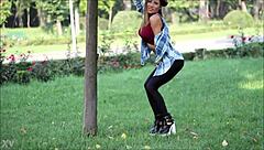 sexy street dancer aarina park shakes it live 😍💃
