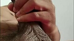 hey caught this pretty filipina girlfriend on video call with boyfriend handjob to orgasm in bedroom