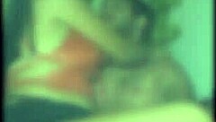 a meninabrasileira DOS PACKS bends over barefoot