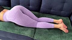 Long-legged stepsister in yoga leggings gets amateur homemade cumshot from spying stepsis