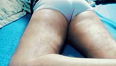 dude flashes his hot show live in private adult room