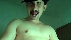 hey saymon, show off pounding that hot strip