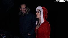 Lullu Gun's Christmas Backseat Fun with Amateur Cocks and Cumshots