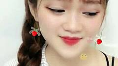 cute korean girl draws fans in with her sexy uplive webcam show