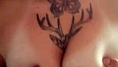 AMO CHUPANDO LA PIJA DE MI AMIGO HASTA EL FONDO!!