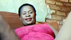 hey wanna watch this african milf finger her wet pussy alone?
