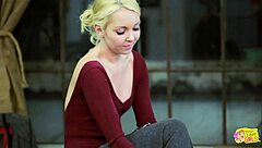 ballet practice turns into hot lesbian pussy licking