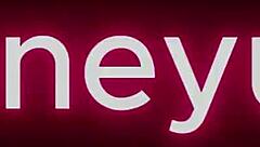 Bonneyuwu's sexy twerk dance shows off her tight petite body.