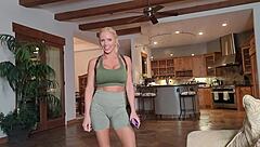 oh man my slutty gf wants that huge cock deep down her throat now 😩💦