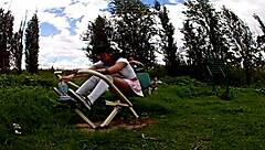 paseo en bici con biker ladyboy, viejito quiere coger su tight ass cumshot