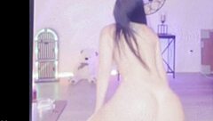 big booty latina shakes her curves