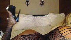 xogisele's lingerie tease with dildo play