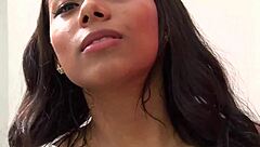 oh man bella colombiana morena just masturbates solo