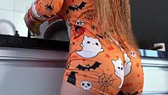 i crave my hot neighbor's delicious ass-shaking routine daily