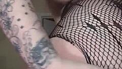 shaking my fat ass spreading big pussy lips twerking