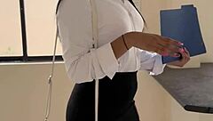 Novice realtor agrees fuck client in house for first sale