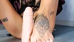 i tease you with my solo magic footjob in nylons and leggings hard