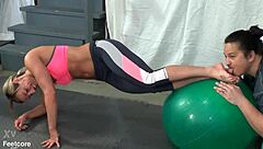 love licking larissa's sweaty yoga feet