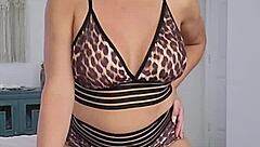 Stroke Fast for Stepmom Goddess Brianna Beach JOI Big Tits Wet Pussy Dripping Instructions