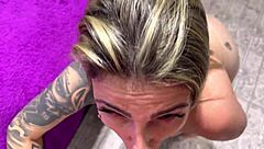 ele fodeu meu cu forte pé na cabeça olhos vermelhos tesão molhado