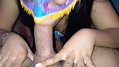 convenci a mi mejor amiga para que me diera esa mamada tan rica y humillante