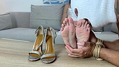 My heart races sniffing her stinky feet boyfriend style