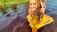 casal aventureiro caught flashing big asses bareback outdoors 😈🍑🌳