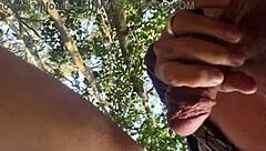 Married fan wanna fuck outdoors in park right now?