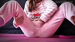 omg this petite asian teen squirts huge from closeup pussy masturbation