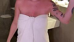 i'm lovin this real australian slut jade harper deepthroating my huge cock and gettin fucked rough in her juicy wet pussy