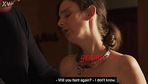 야한 잔인한 보지 벌이 왜 이렇게 강렬하고 생생할까?