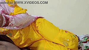 يا راجل، زوجتي الخدامة الهندية بتعمل مص زب في بورن هندي... كلام وسخ، أول مرة جنس مع البنت الجميلة دي