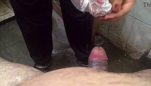 야 간호사, 이렇게 정액 빼줄 수 있어?