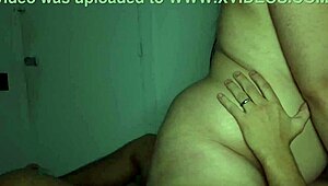 loira amarrada aguenta gancho anal bruto com dor intensa.